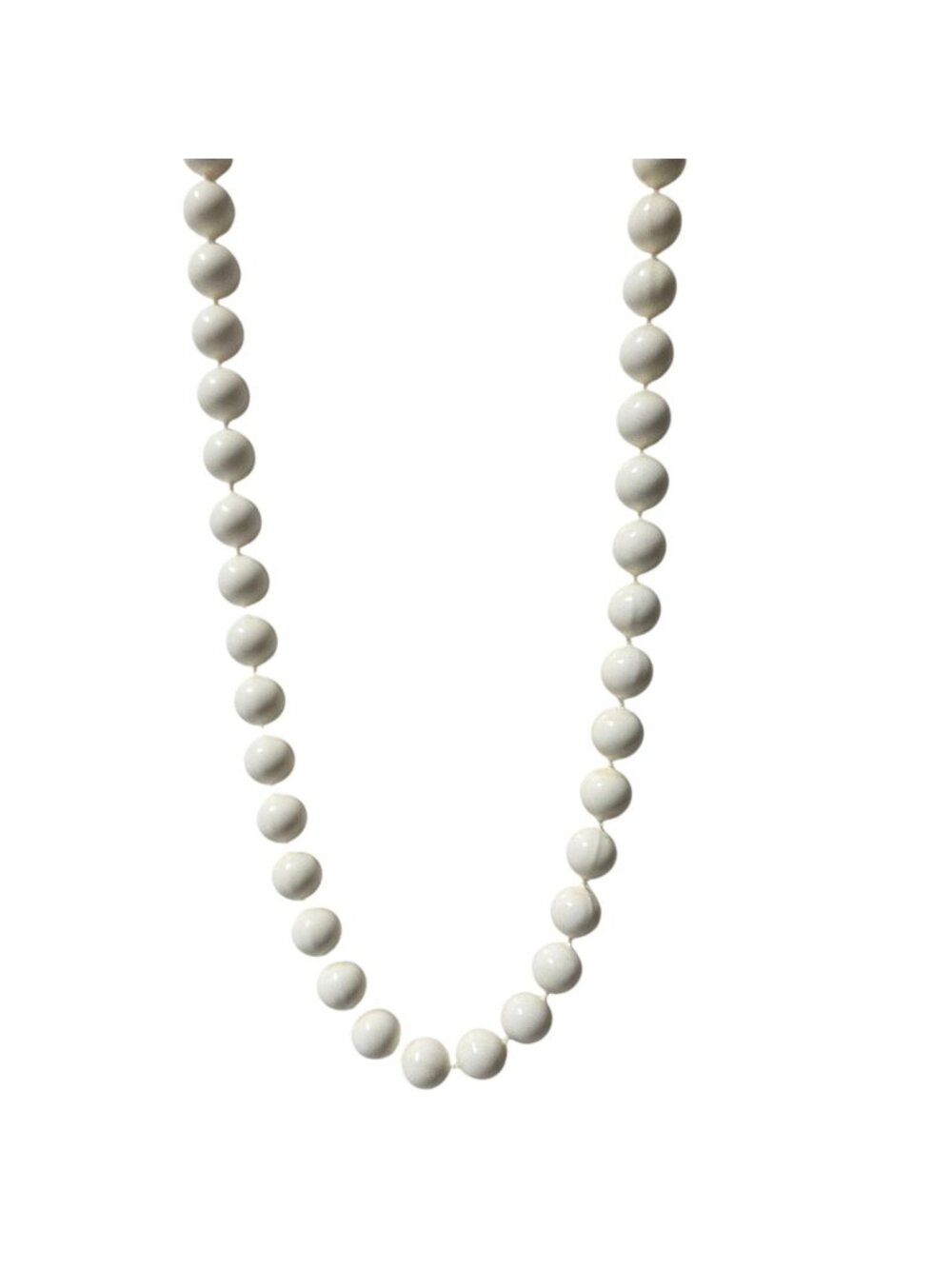 Vintage White Beaded Necklace Classic Minimalist Retro 50s 60s Fashion Jewelry